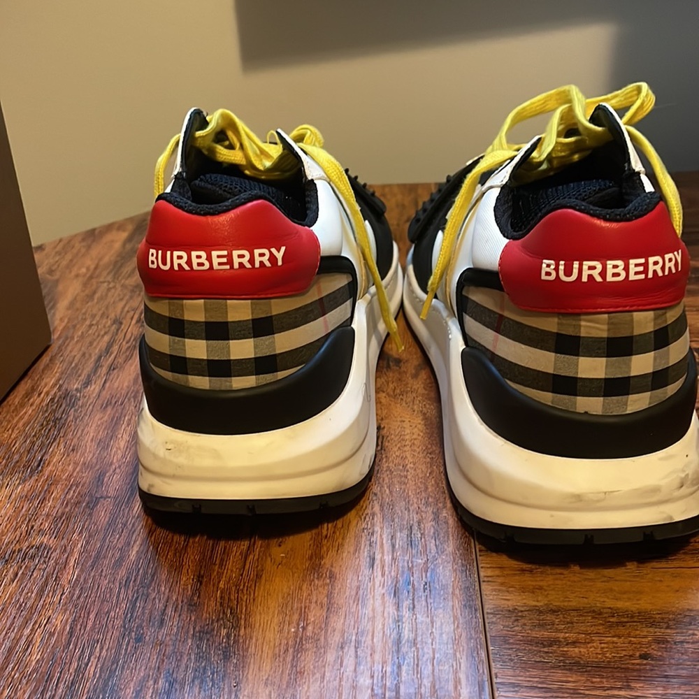 Mens sneakers - Picture 2 of 5
